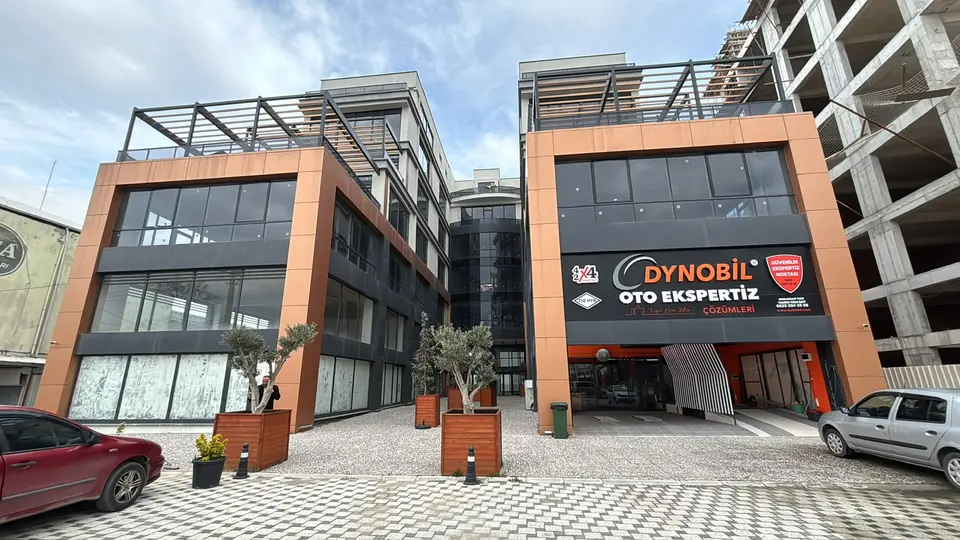 Dynobil Osmangazi Yeni Yalova Yolu şubesi dış cephesi